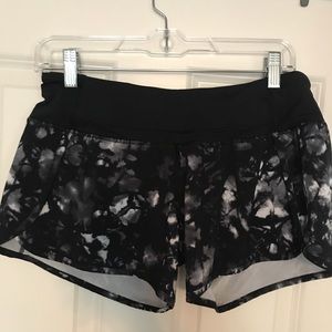 Lululemon Run Times shorts Size 6